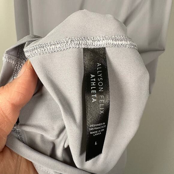 Allyson Felix X Athleta Purple Racerback Ultimate Legend Tank Top Women's Large - Picture 10 of 11